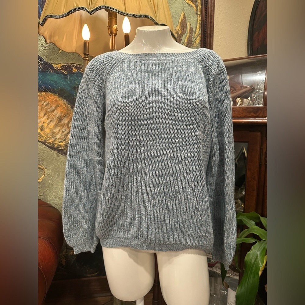 EUC Lulu's Blue Crew Neck Sweater with  knit Ribbed Texture w Cris cross back